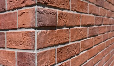 škárovanie tehly z lícových tehál