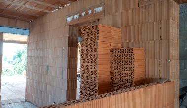 ako murovať priečky