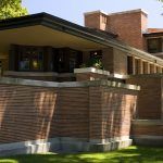 Robie house, tehlový dom F. L. Wrighta je v Chicagu.