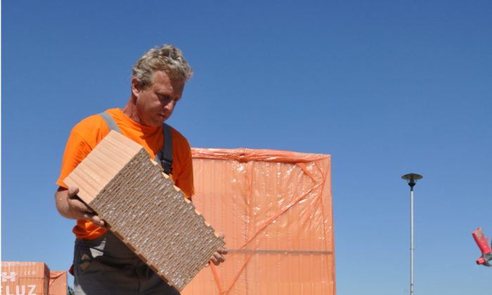 tehla je krehká mýtus