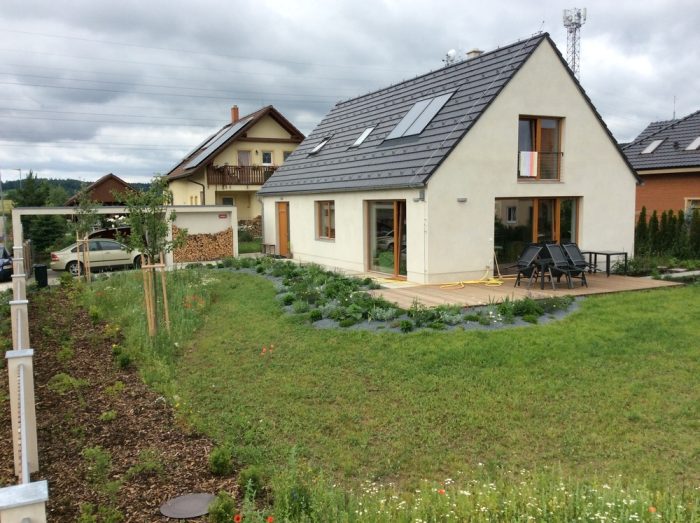 Chaloupka Skoro na samotě a u lesa nízkoenergetický dom