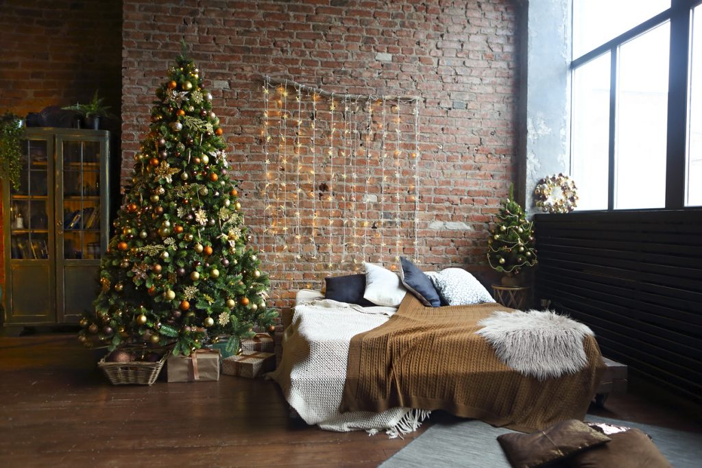 vianoce dekoracie tehlova stena